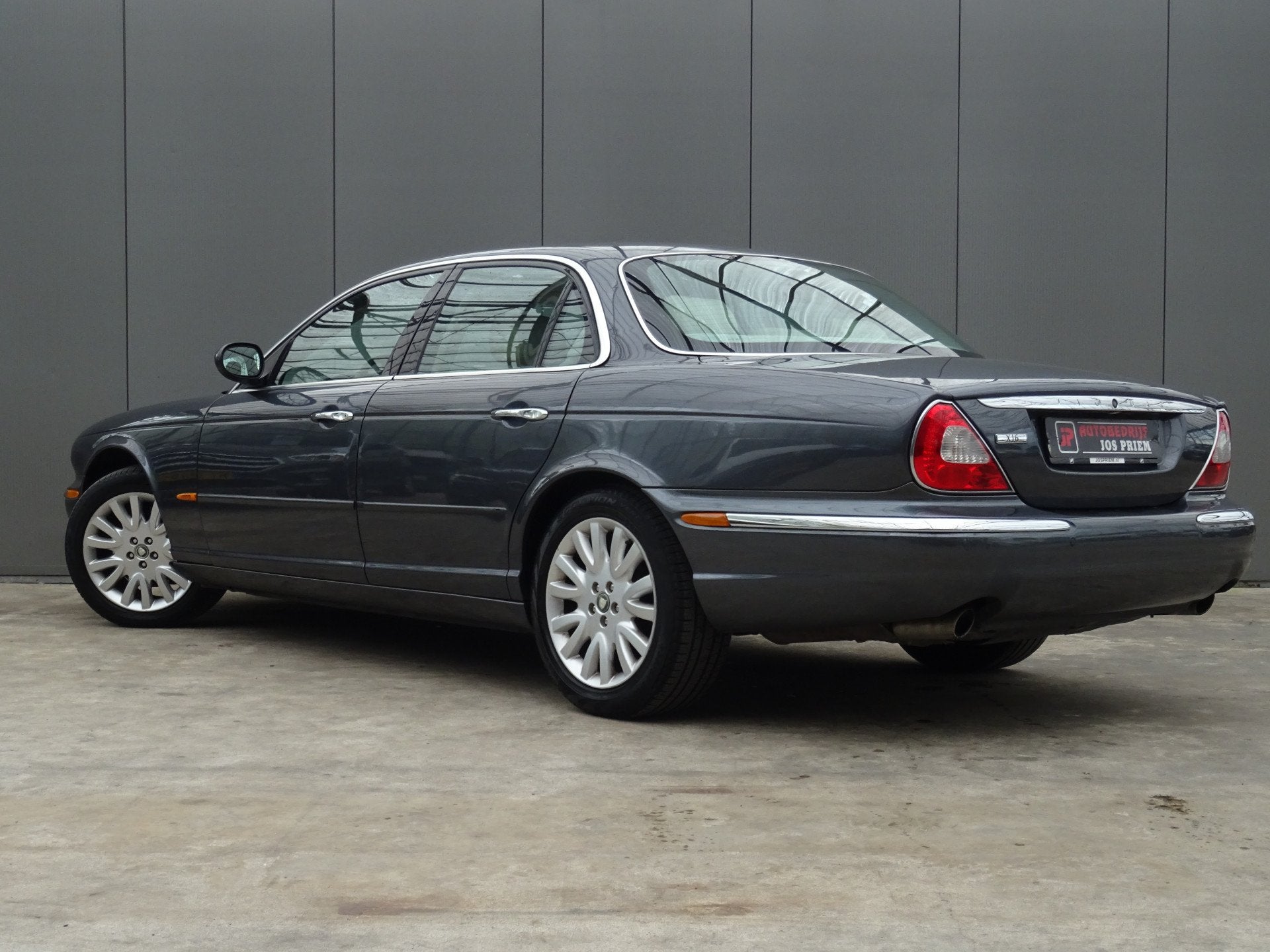 Jaguar XJ 3.0 V6 * YOUNGTIMER ! (bj 2003, automaat), Automaat, 238 pk, Achterwielaandrijving, Gebruikt