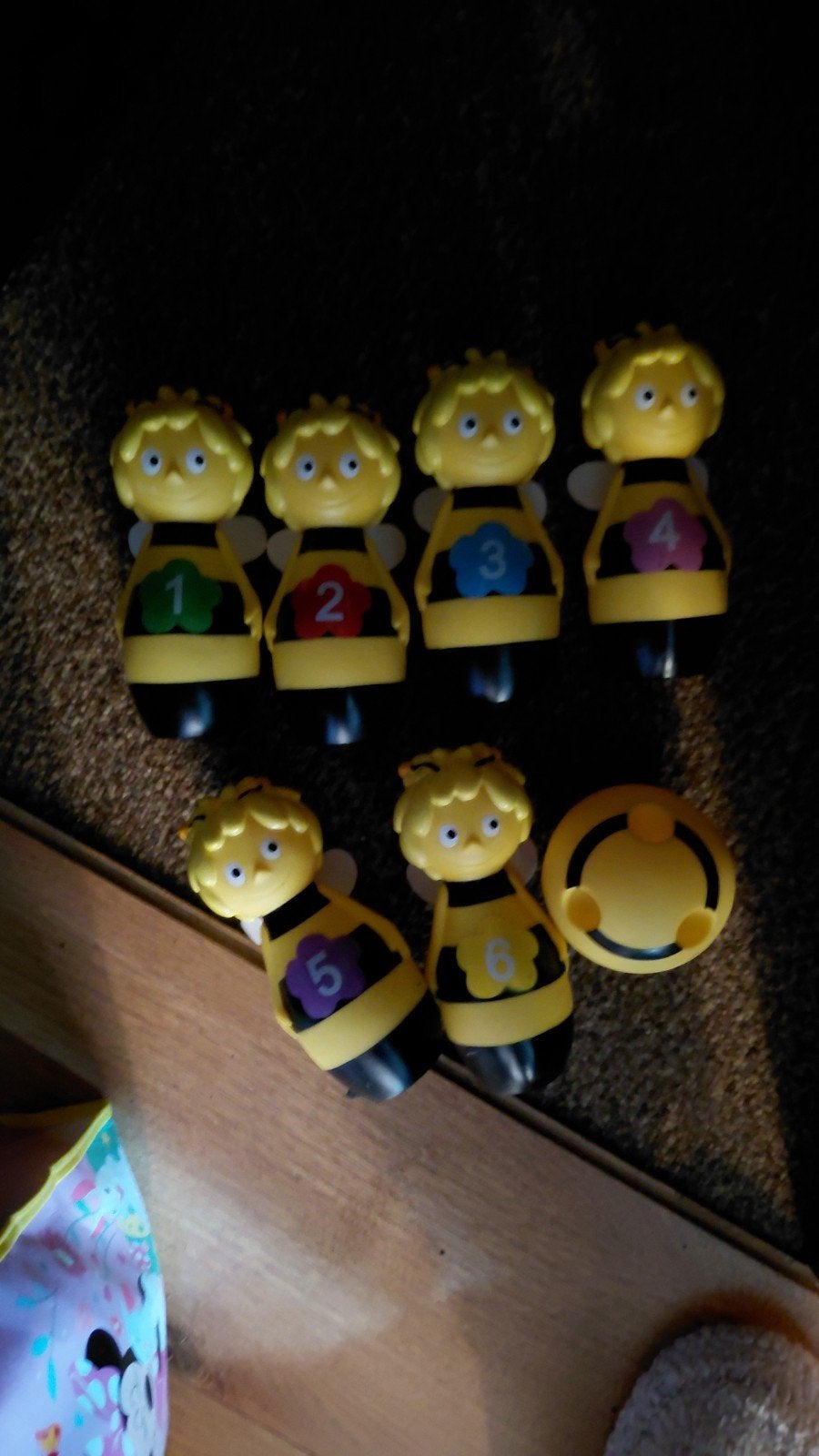 leuke bowlingset van maya de bij, Ophalen