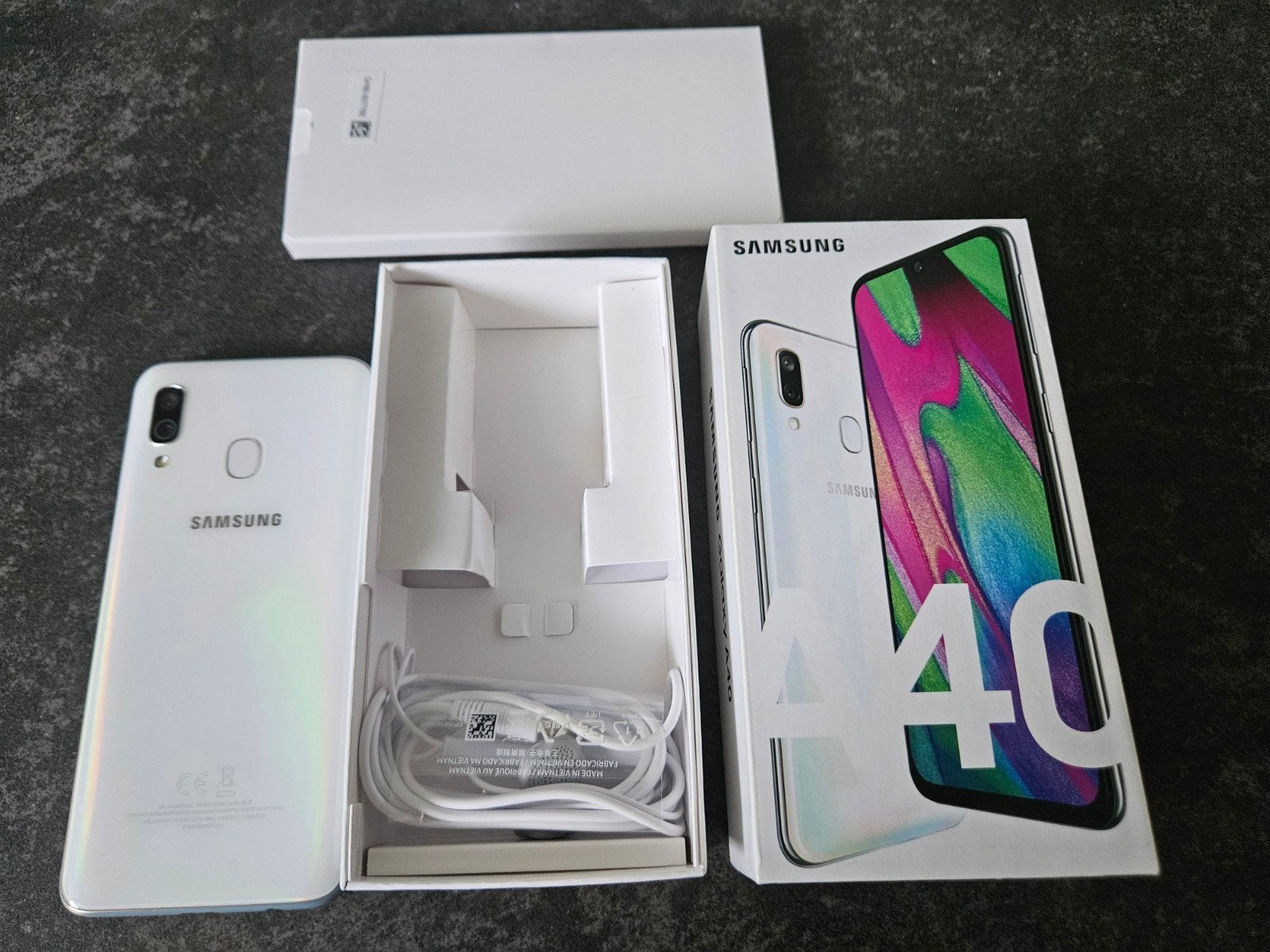 Samsung Galaxy A40, Overige modellen, Wit, Touchscreen, Ophalen of Verzenden