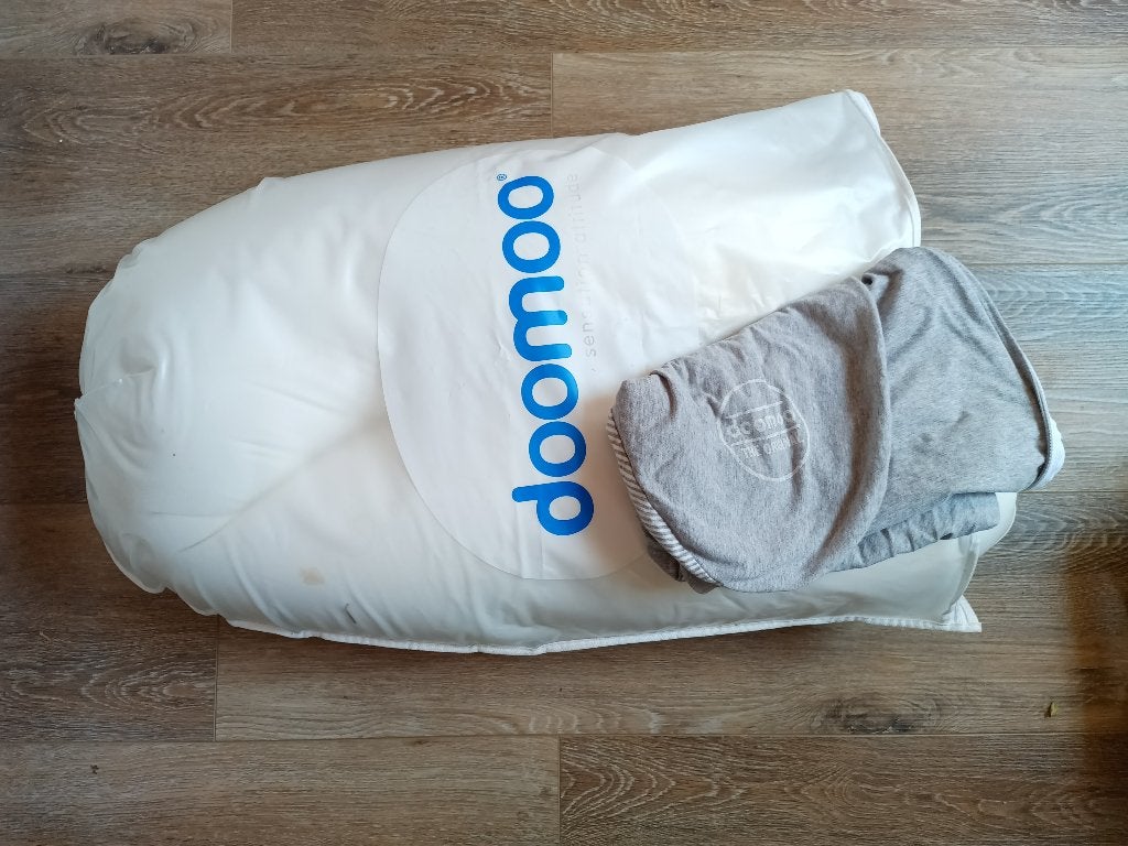 Voedingskussen doomoo, Ophalen of Verzenden, Gebruikt, Voedingskussen, Doomoo