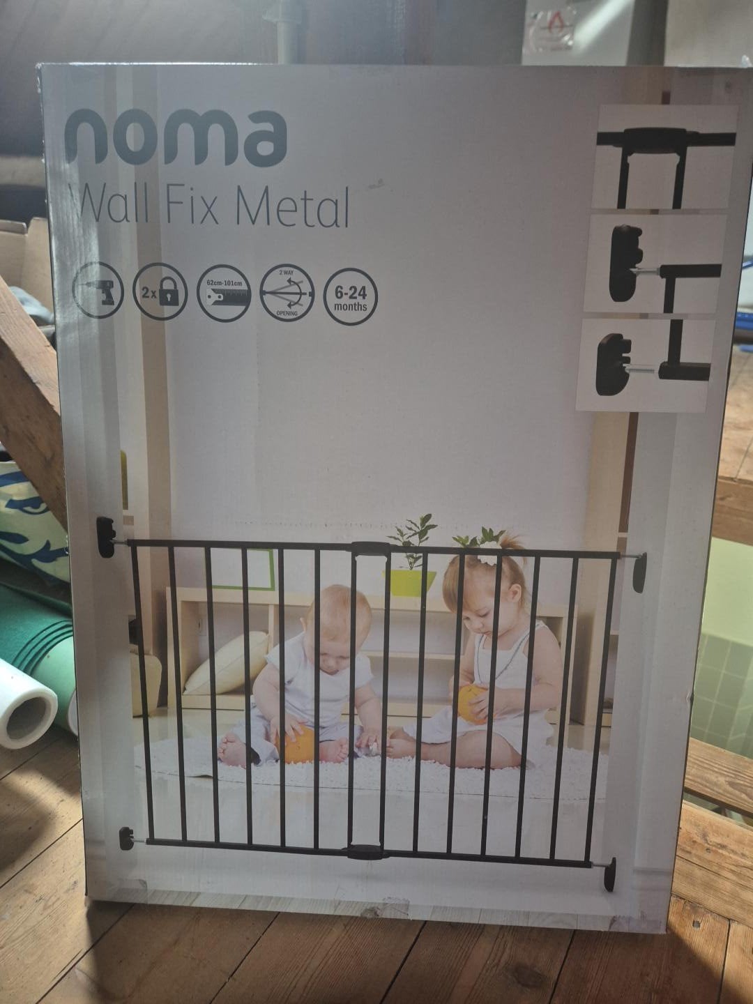 2x Noma Wall Fix Metal traphekje – 1 nieuw + 1 gebruikt, Ophalen, Gebruikt, 100 tot 115 cm