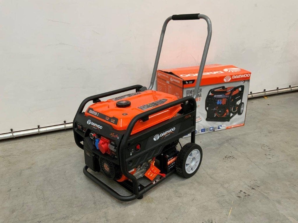 Daewoo GDAX9250-3 Generator 6.5 kVa €545 EX BTW, Ophalen, Elektrisch startend, Benzine, Nieuw