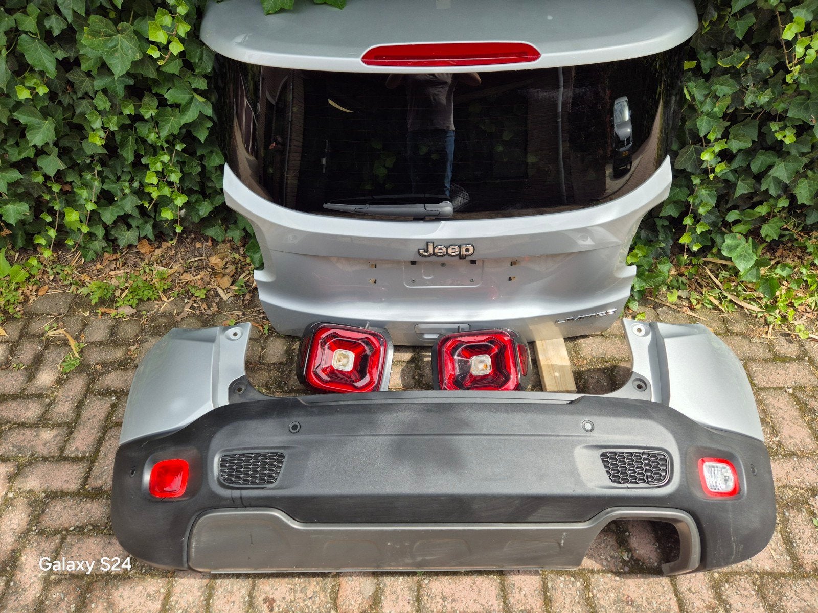 Jeep Renegade Achterklep Bumper en achterlichten (Facelift), Auto-onderdelen, Gebruikt, Achterklep, Achter, Ophalen