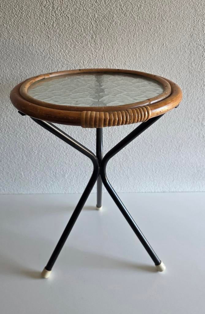 Rohe Noordwolde bijzettafel rotan jaren 50-60, Ophalen of Verzenden, Gebruikt, Hout