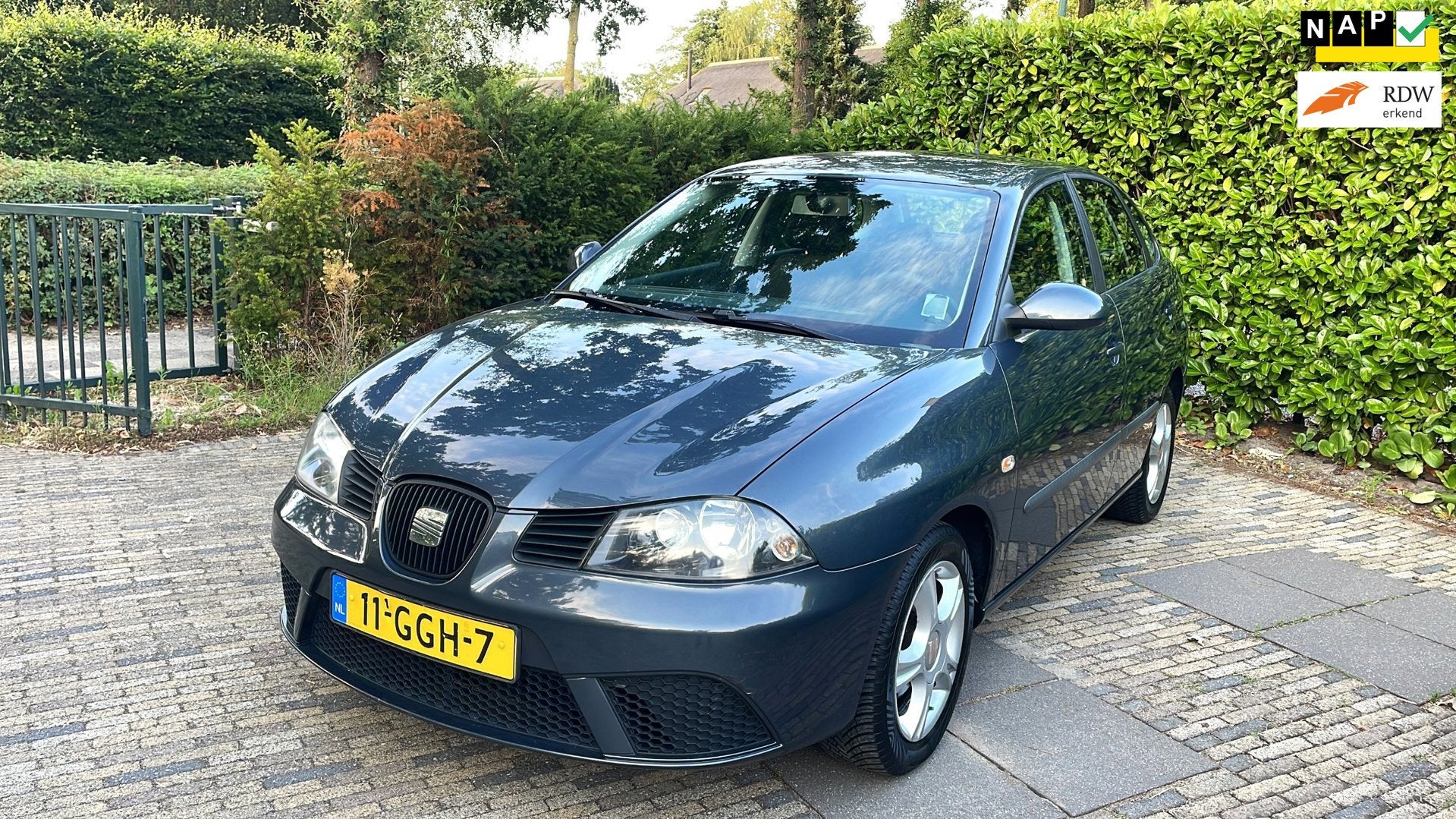 Seat Ibiza 1.4-16V Trendstyl 5DR-Airco-Cruise-Velgen-New APK, Auto's, Voorwielaandrijving, Ibiza, Origineel Nederlands, Bedrijf