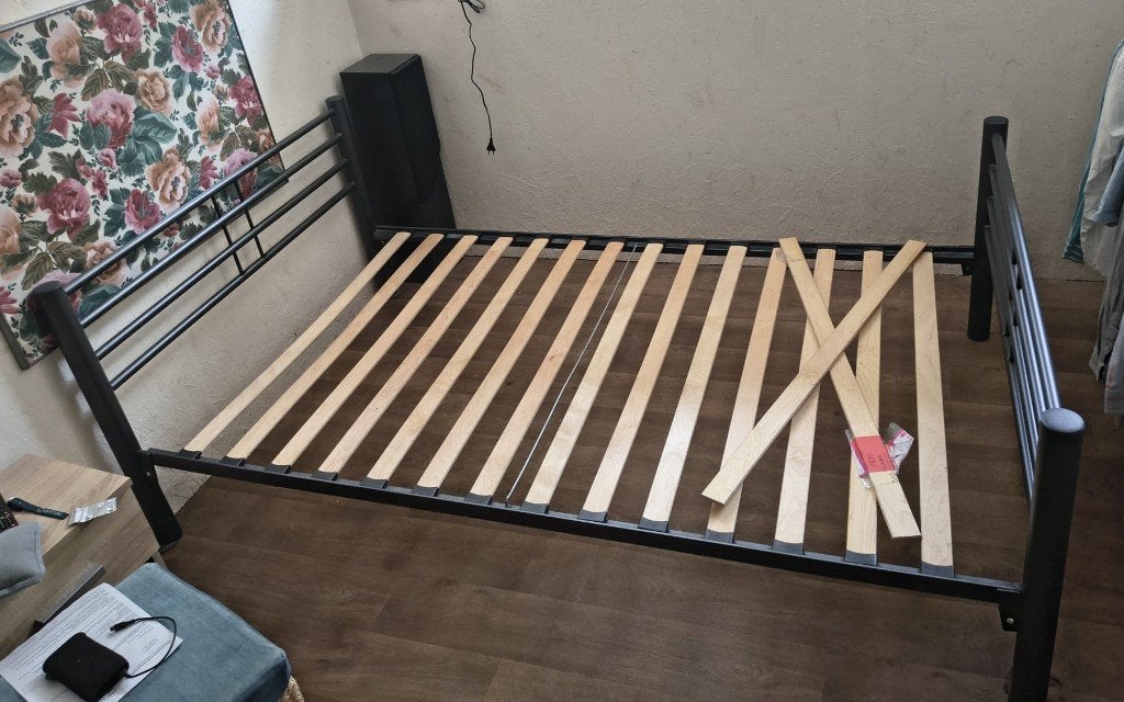 Bed 120x200 metaal, Ophalen, Zo goed als nieuw, Twijfelaar, 120 cm