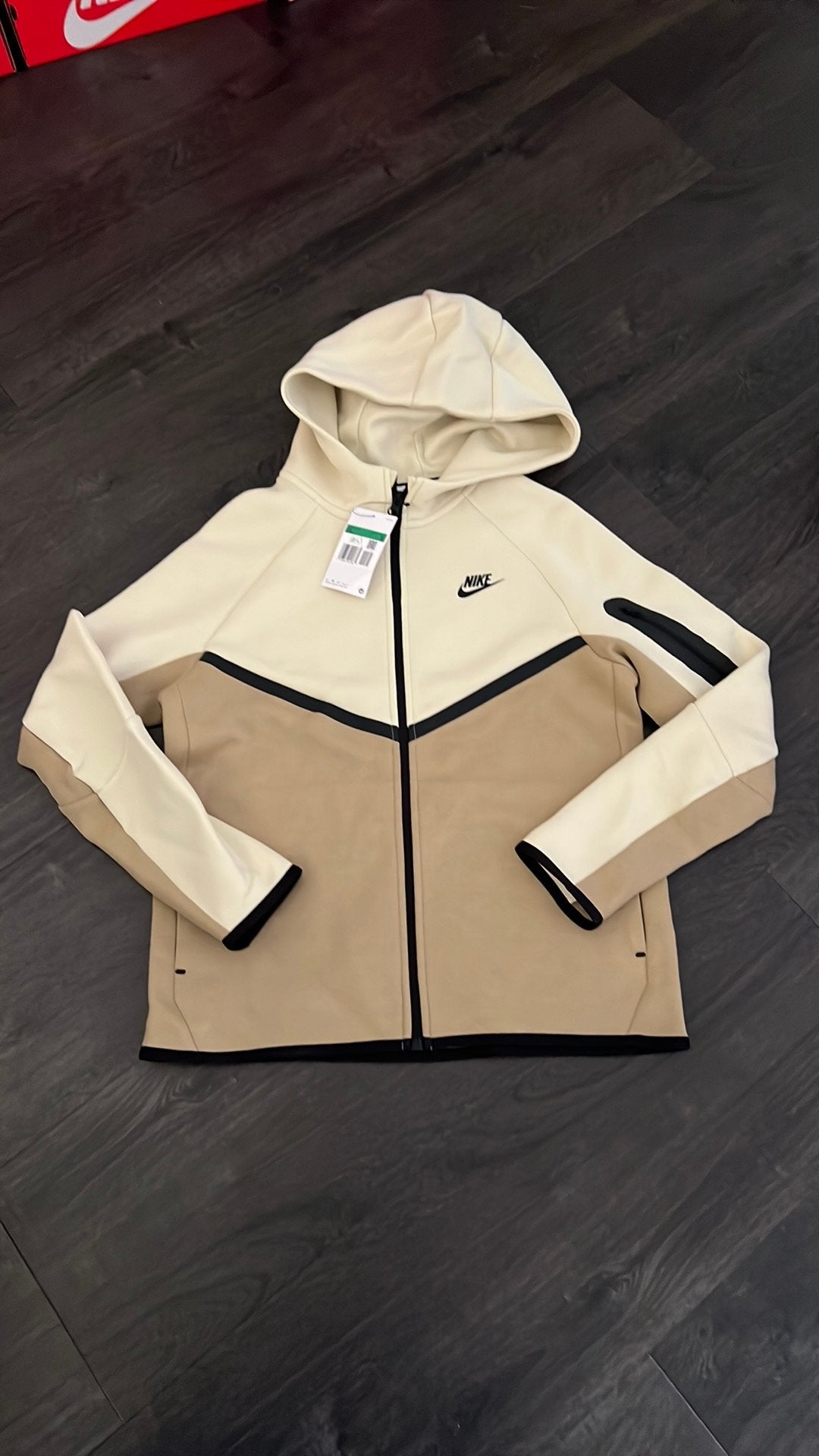 Nike Tech Fleece Zip-up Khaki Maat S / Junior 170, Kleding | Heren, Ophalen of Verzenden, Nieuw, Maat 46 (S) of kleiner, Beige