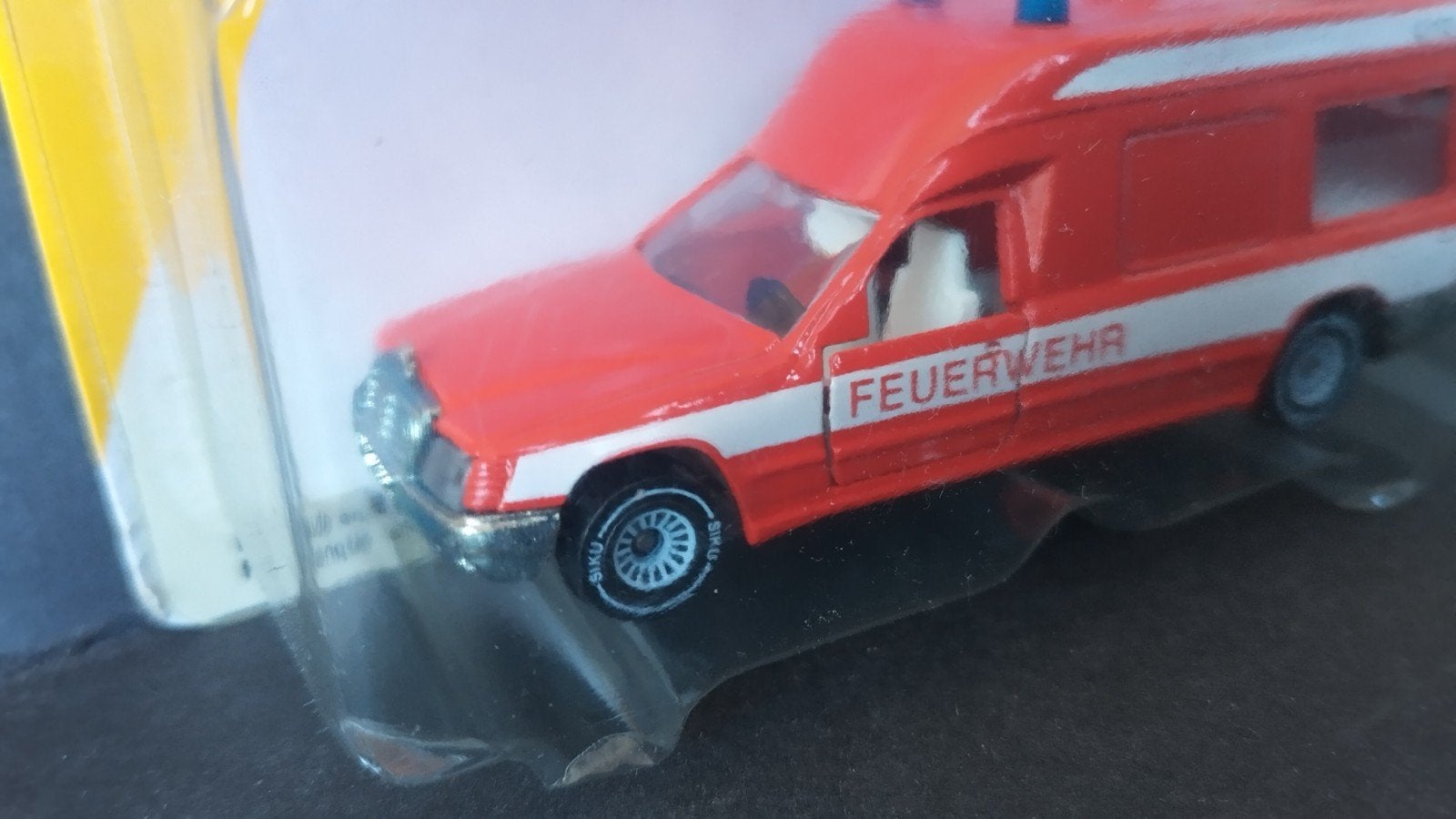 Mercedes Benz Binz ambulance Feuerwehr 1:55 Siku Pol, Auto, Verzenden, Nieuw, Sieper
