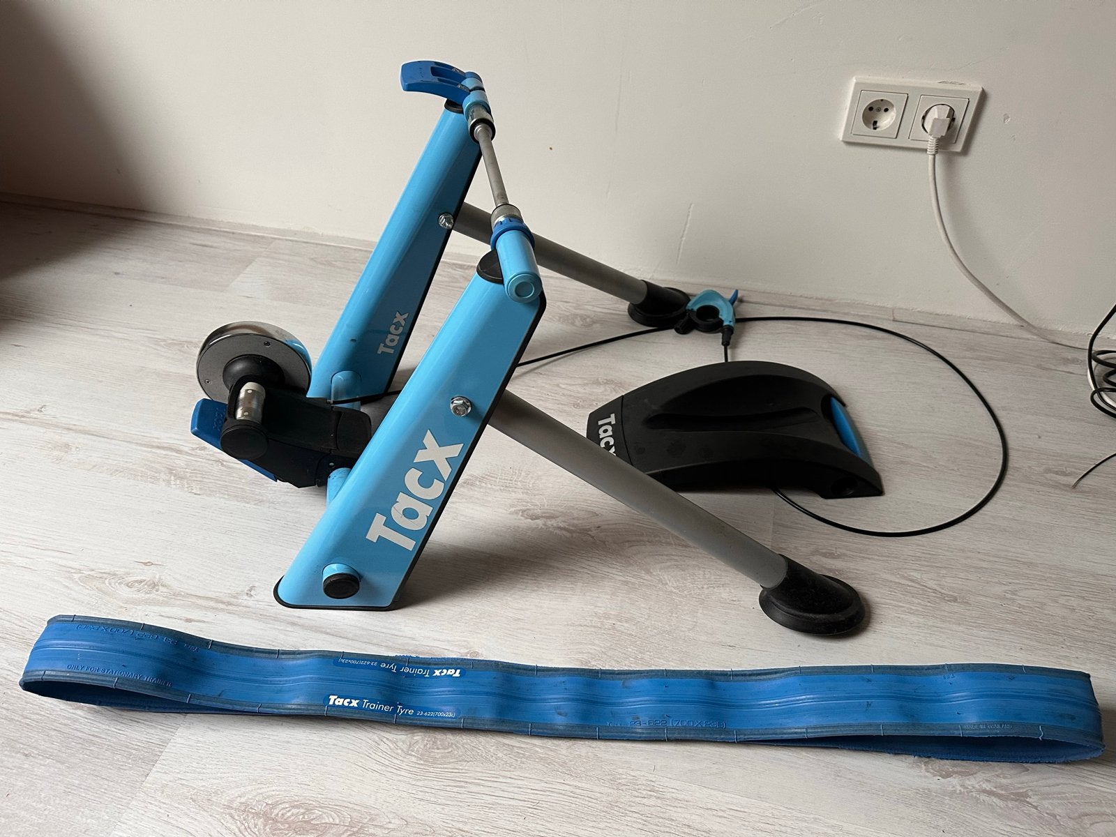 Tacx Blue Motion Pro (T2625) fietstrainer + Tacx Trainerband, Ophalen, Gebruikt, Overige typen