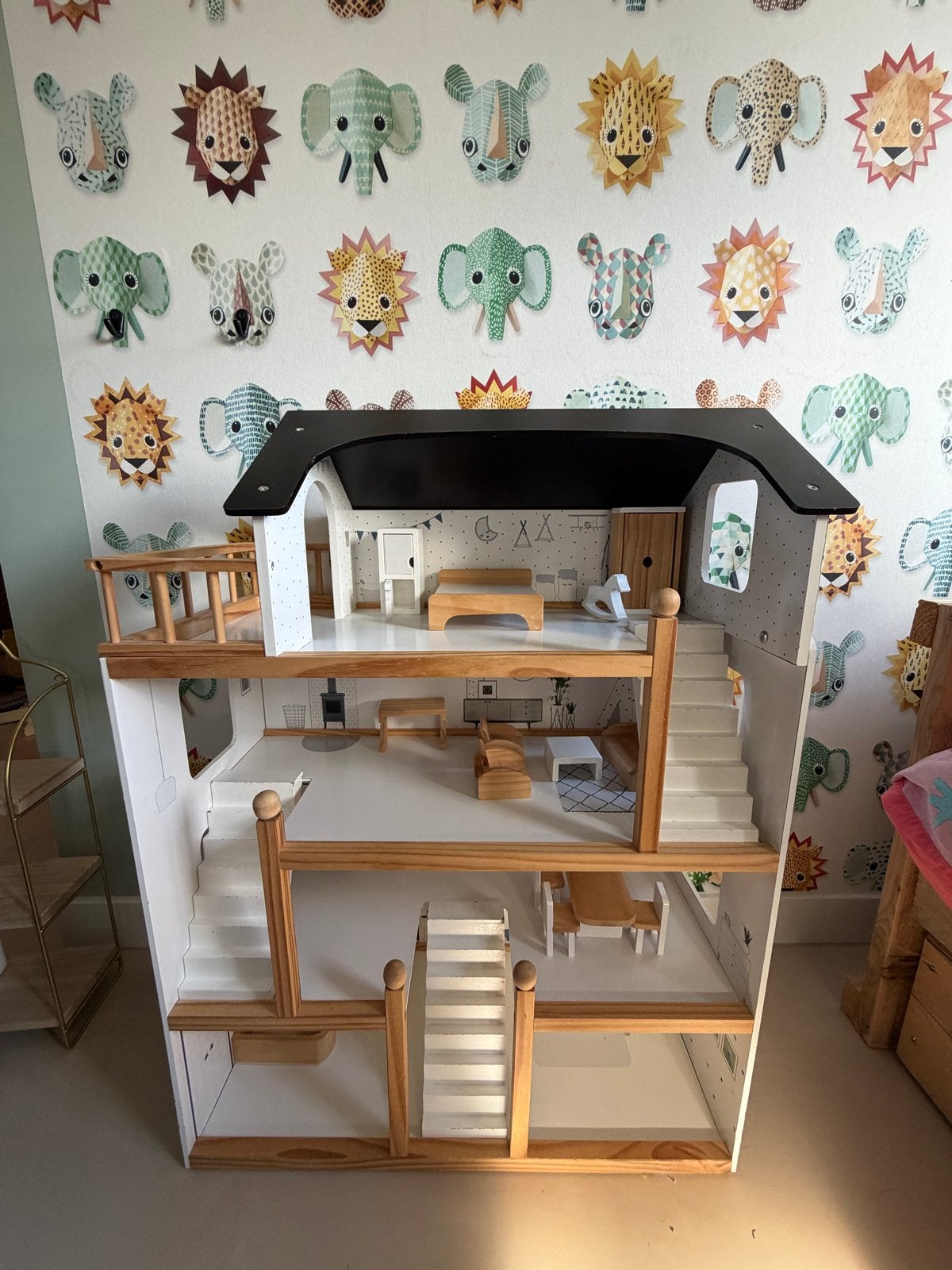 Petite Amelie poppenhuis met accessoires - Zo goed als nieuw, Ophalen, Zo goed als nieuw, Poppenhuis