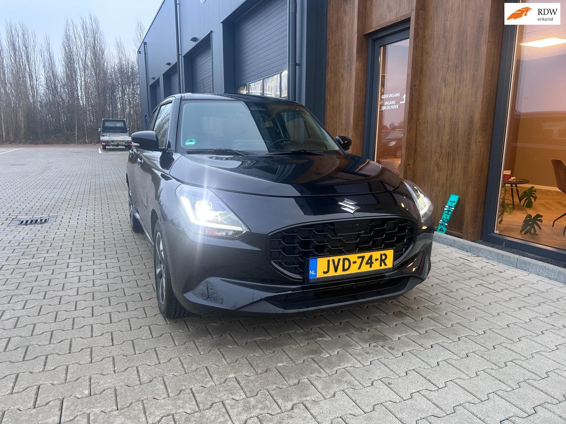 Suzuki SWIFT 1.2 Style ACC l keyless l camera l stoelverwarm, Voorwielaandrijving, Stof, Gebruikt, 894 kg