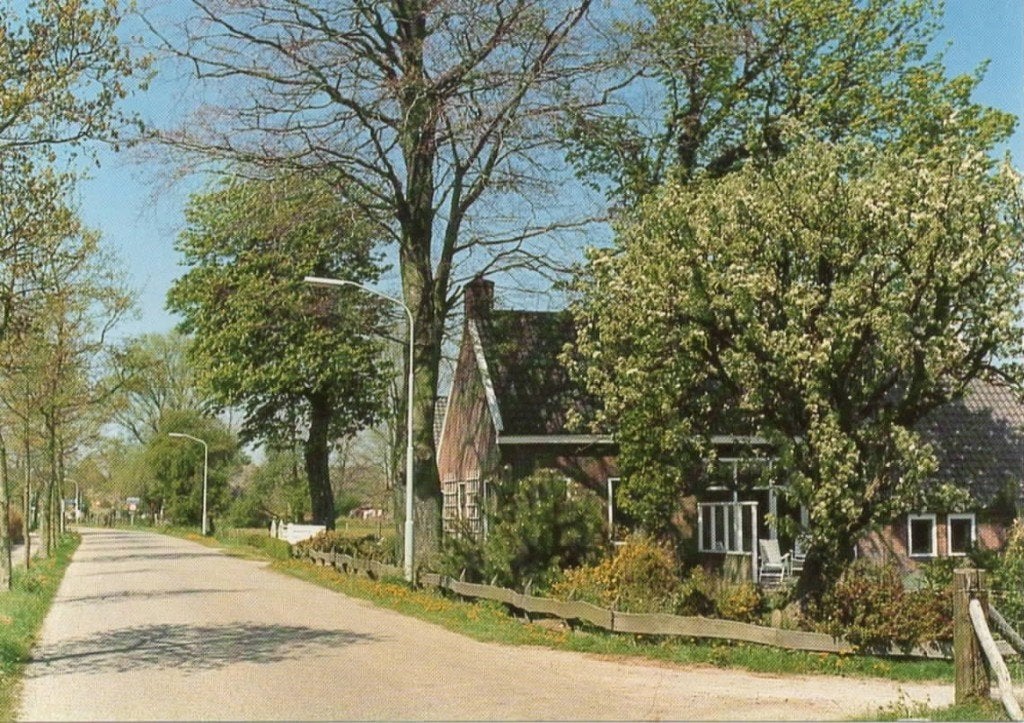Ansichtkaart Onnen, Dorpsweg, Ophalen of Verzenden, 1980 tot heden, Ongelopen, Groningen