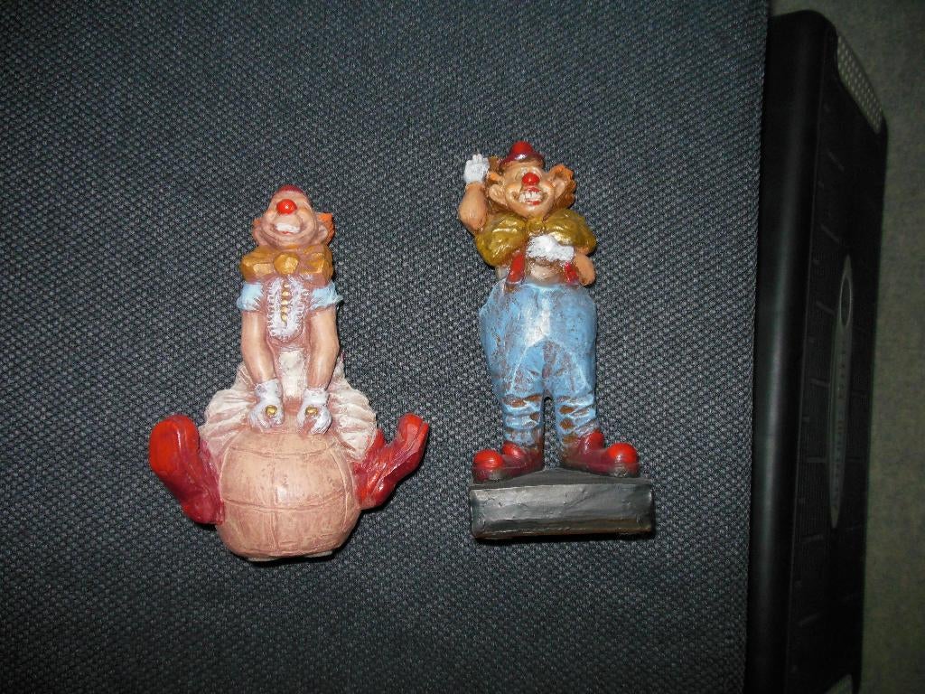 Twee aardenwerk clowns, Ophalen of Verzenden, Zo goed als nieuw