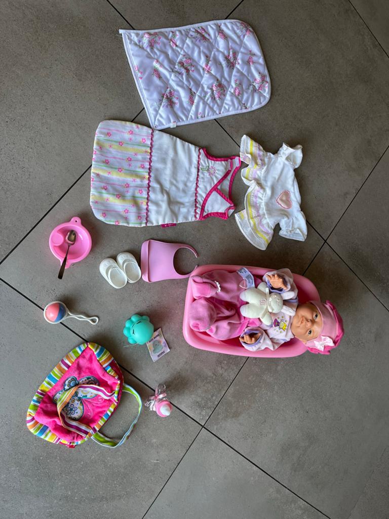 Reborn baby pop met complete set accessoires, Ophalen of Verzenden, Gebruikt, Babypop
