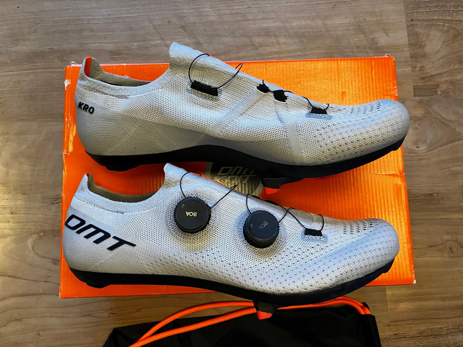 DMT KR0 Raceschoen grijs maat 45 NIEUW, Heren, Schoenen, Nieuw, Overige maten