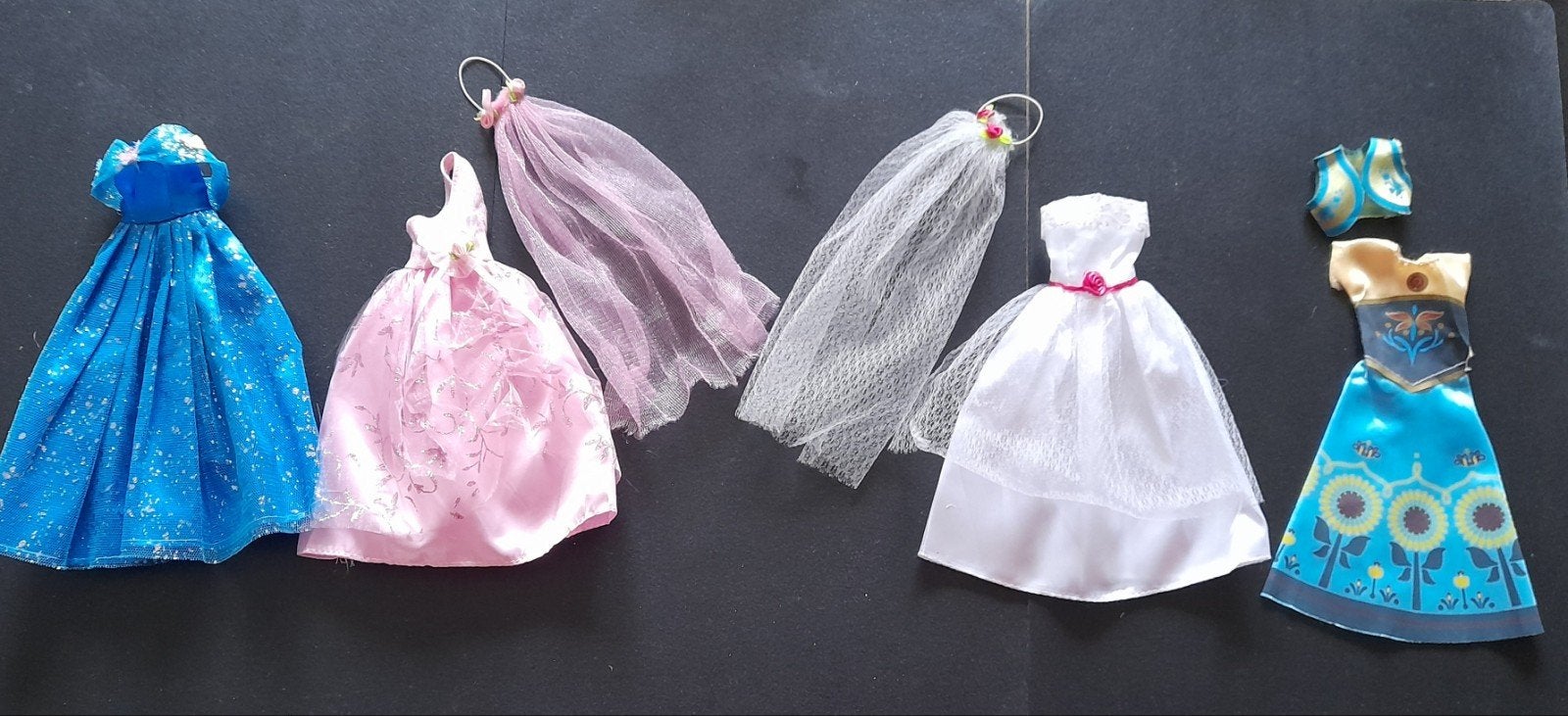 Div. Barbie accessoires: kleding, schoenen, sieraden, meub, Ophalen of Verzenden, Gebruikt, Barbie