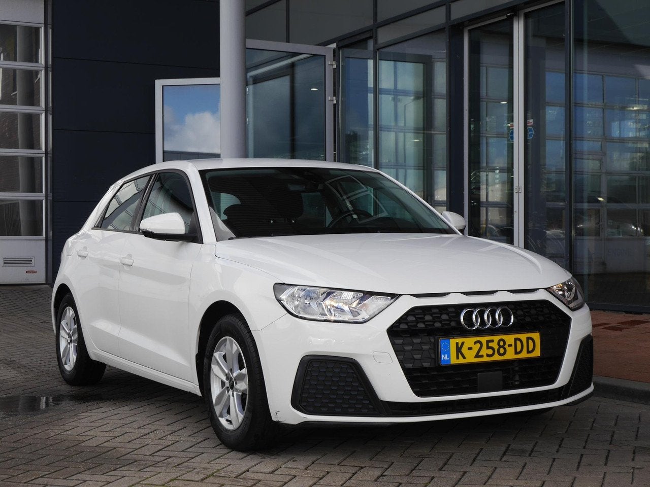 Audi A1 Sportback 25 TFSI Pro Line | CarPlay | Navigatie | C, Auto's, 21 km/l, 95 pk, 49 €/maand, Bedrijf