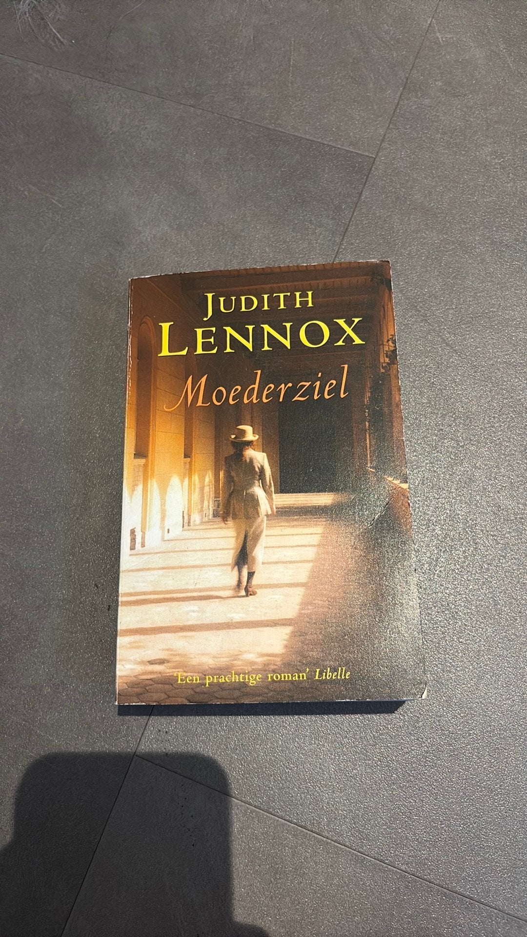 Judith Lennox – Moederziel | Paperback, Ophalen of Verzenden, Zo goed als nieuw