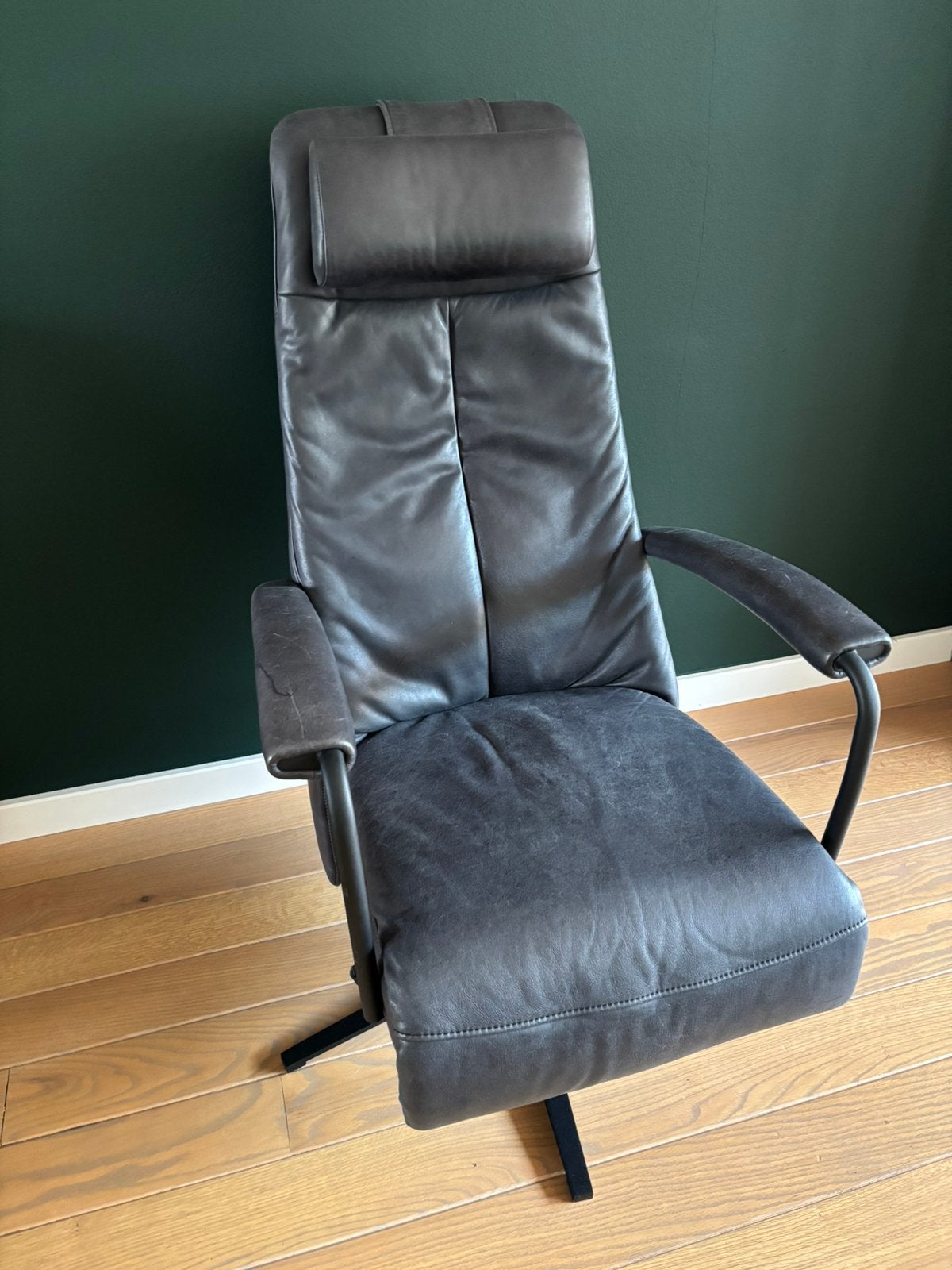 Prominent Relaxfauteuil C-100, Huis en Inrichting, Fauteuils, Ophalen, Zo goed als nieuw, Leer, 50 tot 75 cm