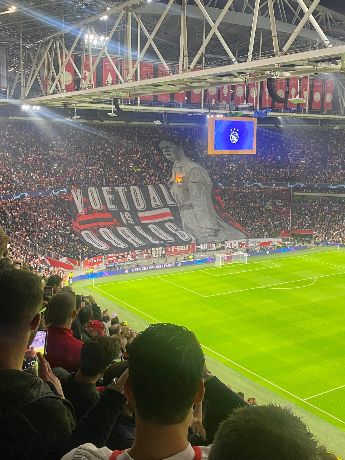 Ajax seizoenskaart 26/27 - vak 419, Tickets en Kaartjes, Seizoenskaart, Eén persoon, Mei