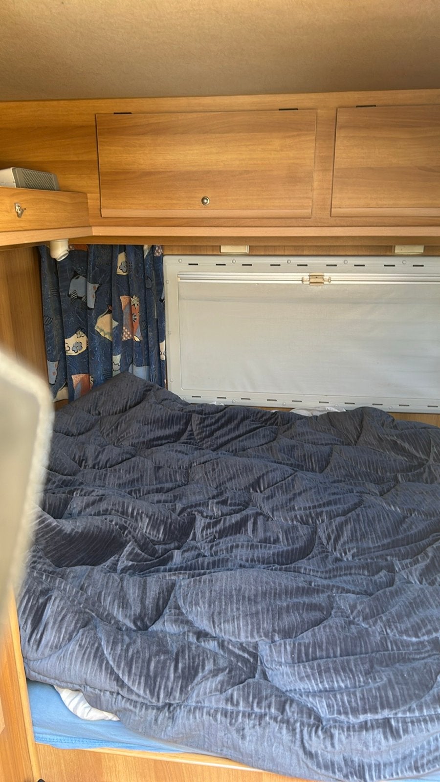 Foto 8 van camper met voortent