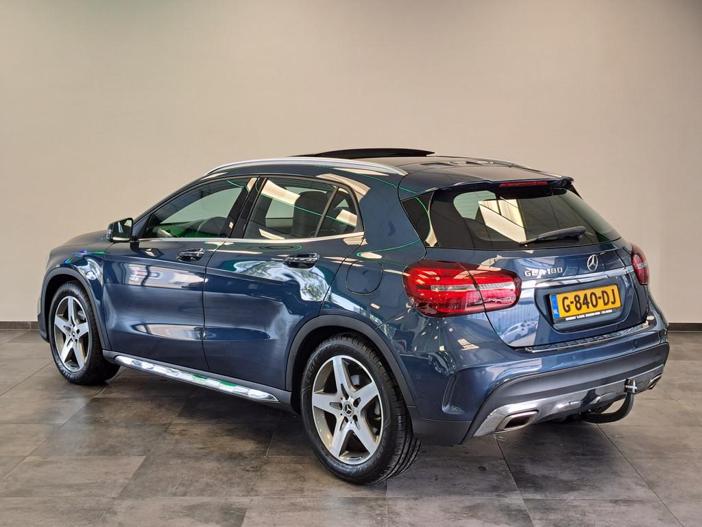 Mercedes-Benz GLA 180 Business Solution AMG Panoramadak Clim, Gebruikt, 4 cilinders, 715 kg, Blauw