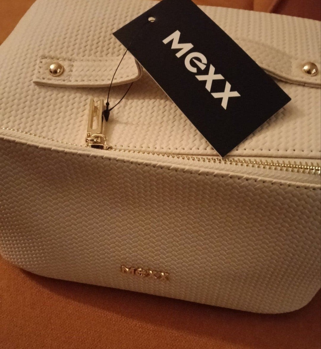 Originele MEXX toilettas - Nieuw in verpakking, Ophalen of Verzenden, Nieuw, Beige, Heer of Dame