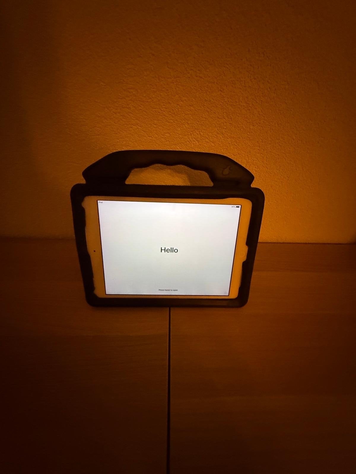 Apple iPad Air 16GB Wi-Fi - Zo goed als nieuw, Computers en Software, 10 inch, Apple iPad Air, Ophalen of Verzenden, Zo goed als nieuw