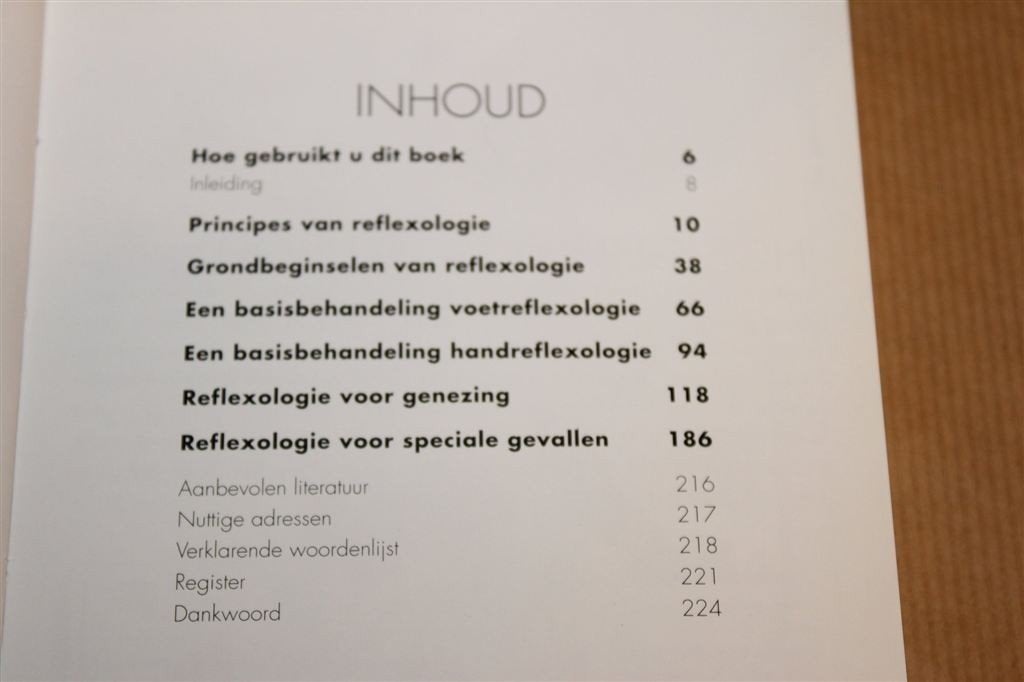 Reflexologie — Voetmassage en Drukpunten, Ophalen of Verzenden, Gelezen, Overige onderwerpen, Achtergrond en Informatie