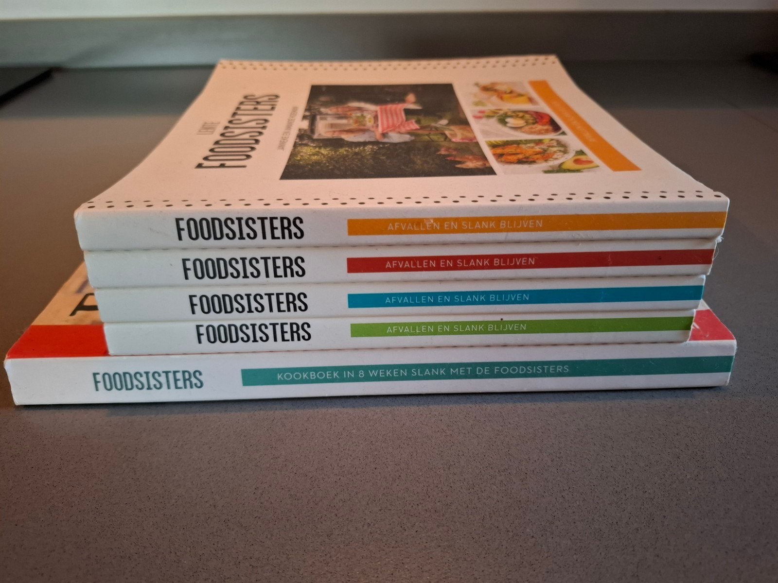 Foodsisters kook/dieet boeken, Ophalen of Verzenden, Zo goed als nieuw, Dieet en Voeding, FoodSisters