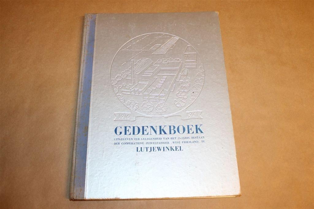 De Handen Ineen — Gedenkboek Zuivelfabriek [1941], Boeken, Ophalen of Verzenden, Gelezen