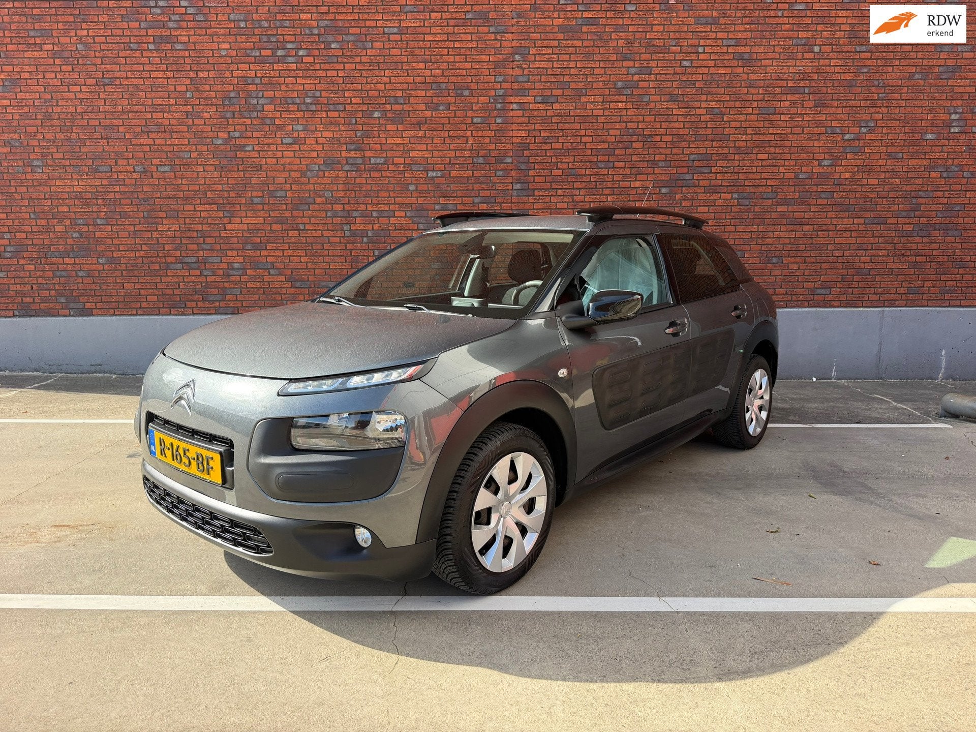 Citroen C4 Cactus 1.2 e-VTi Shine, Auto's, 82 pk, 23 km/l, Bedrijf, 3 cilinders