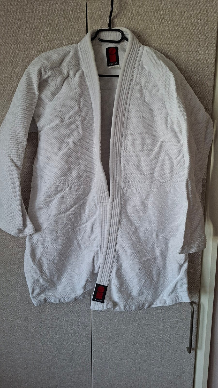 Essimo Judopak 190cm - Wit, Compleet met Band, Ophalen, Gebruikt, Maat XS of kleiner, Judo