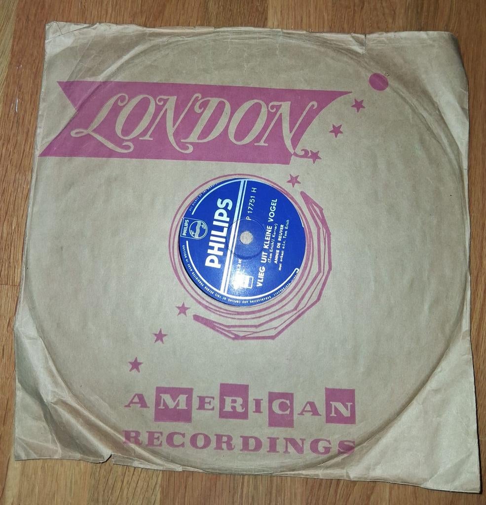 Philips 7 inch single - Vlieg uit kleine vogel  Schellak LP, Ophalen of Verzenden, Voor 1960, Gebruikt, Overige formaten