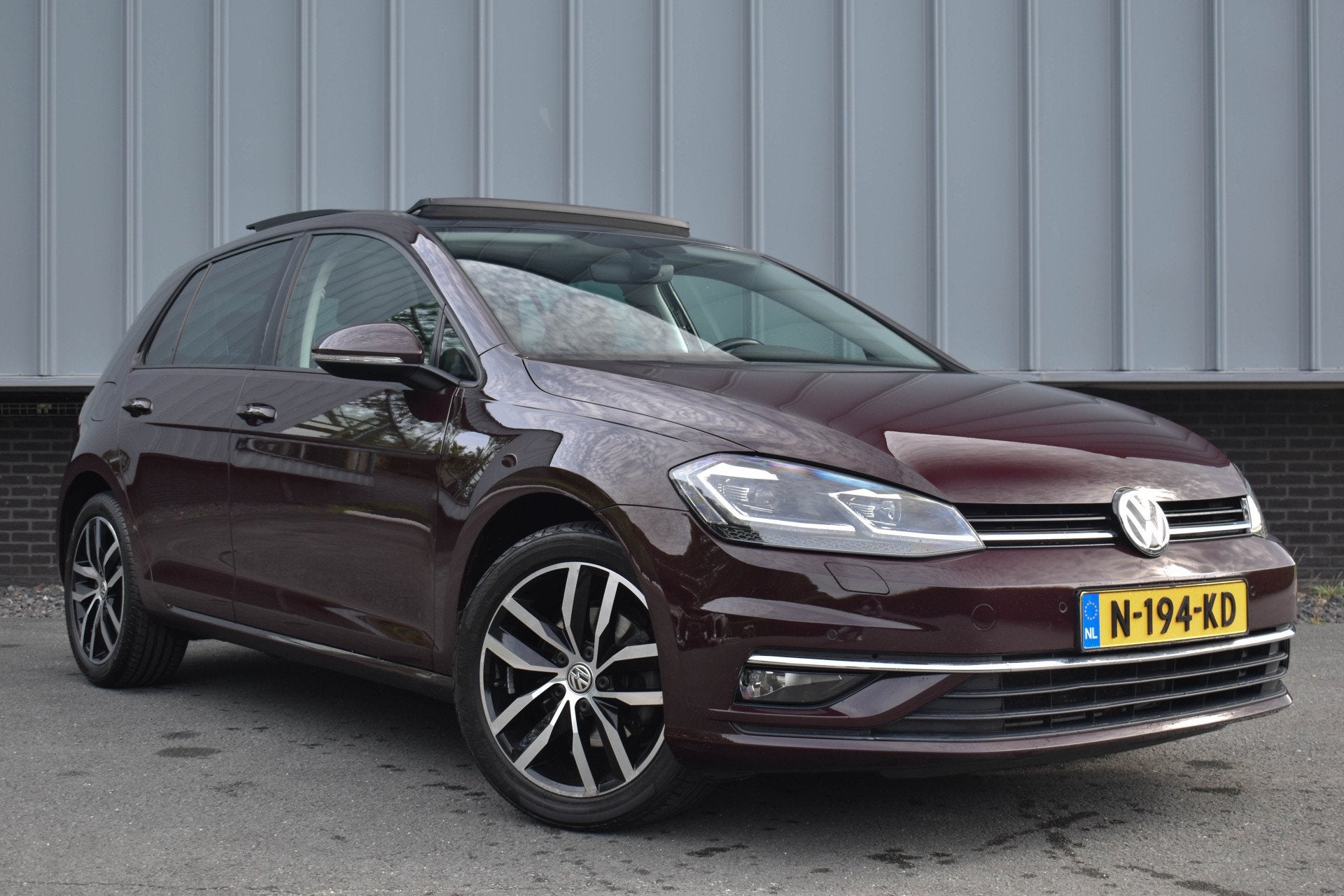 Volkswagen Golf 1.4 TSI Highline | Pano | Stoelverw. | Black, Auto's, Stof, Gebruikt, Met garantie (alle), 1191 kg