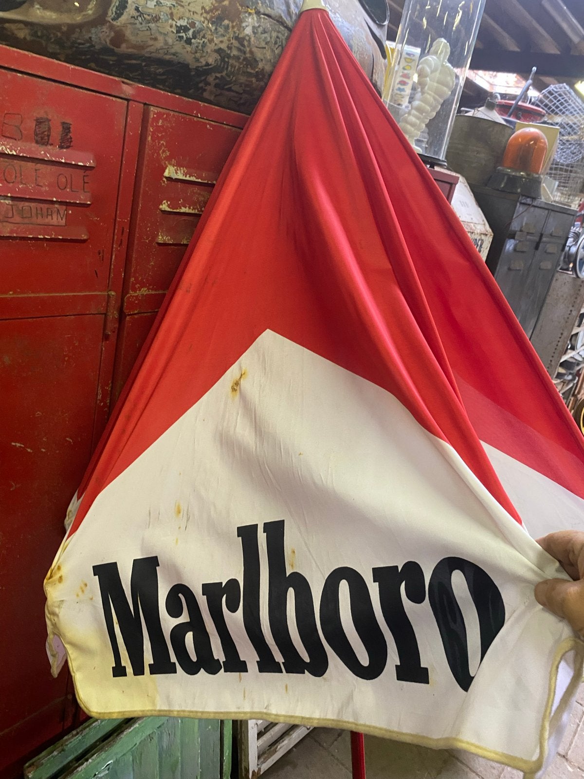Vintage Marlboro strandparasol - Uniek verzamelobject, Tuin en Terras, Ophalen, Gebruikt, 1 tot 2 meter, Strandparasol