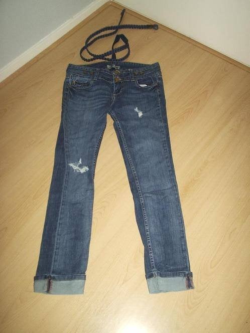 spijkerbroek van BERSHKA MAAT 38, Blauw, Zo goed als nieuw, W30 - W32 (confectie 38/40), Bershka