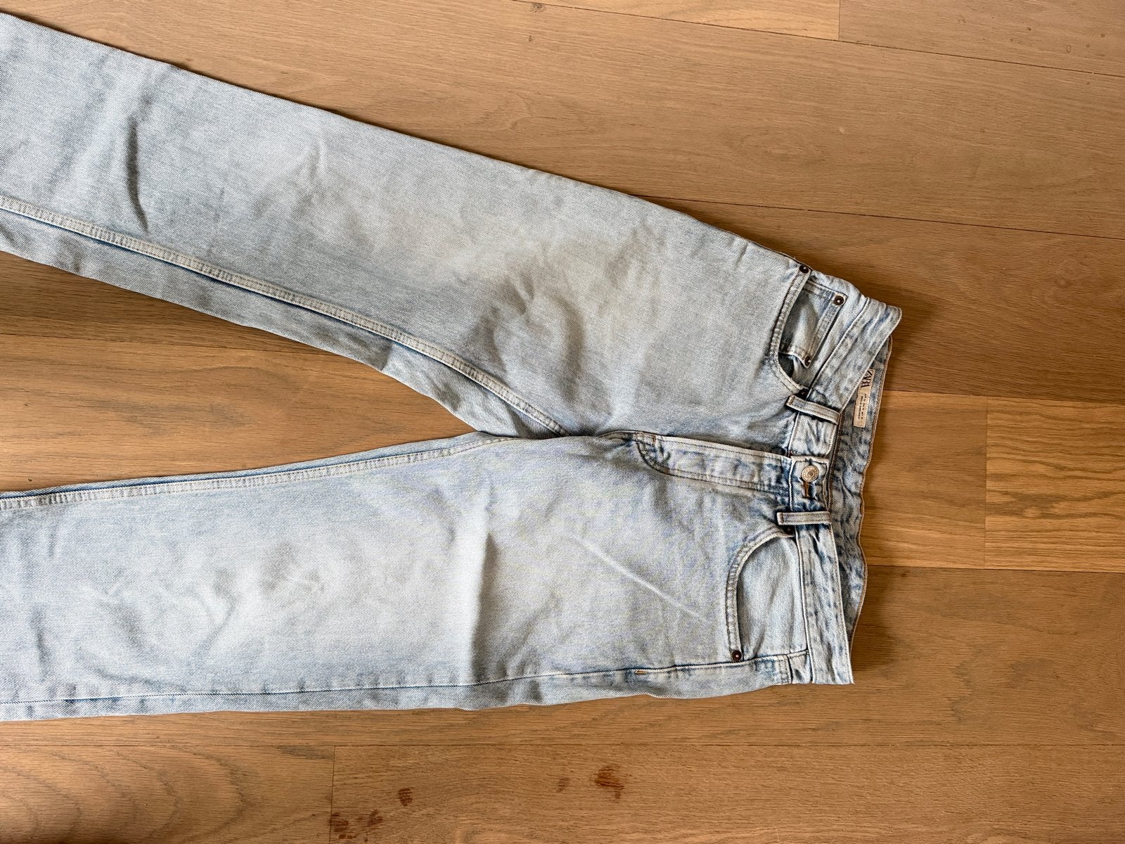 Zara jeans lichtblauw W28, Ophalen of Verzenden, Zo goed als nieuw, Blauw, W28 - W29 (confectie 36)