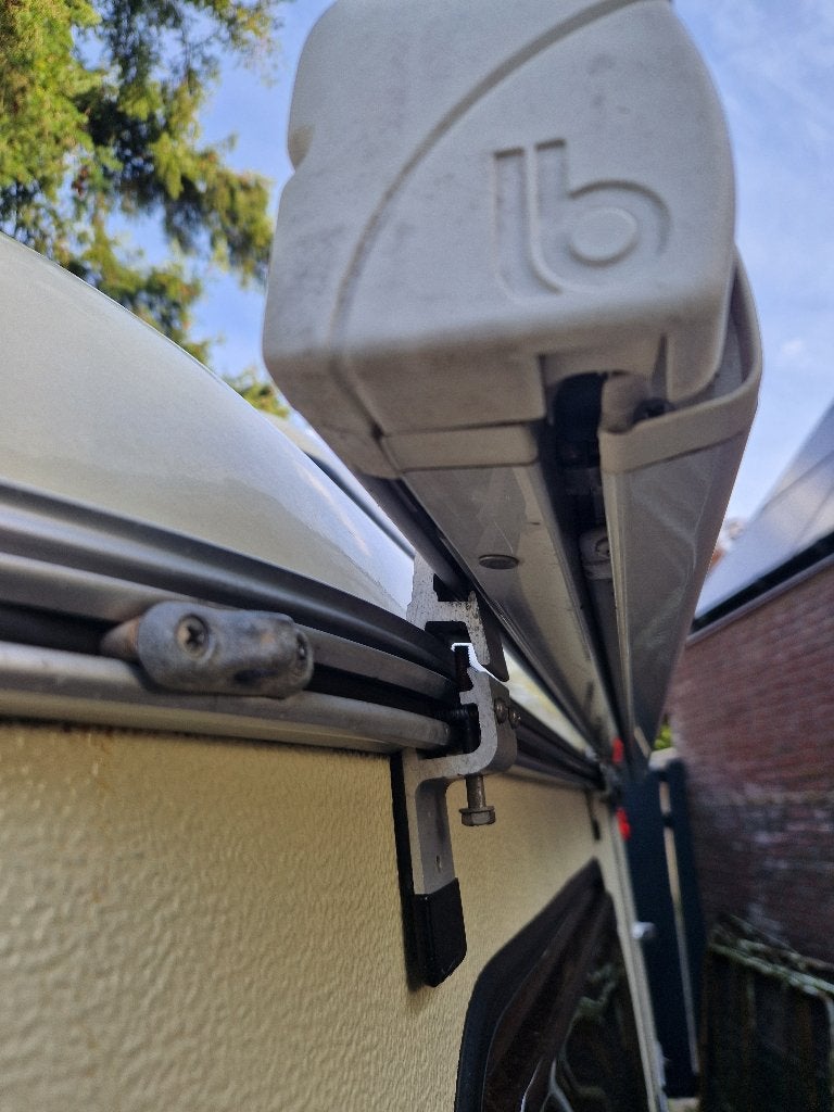 Omnistor 2000 caravanluifel, Ophalen, Gebruikt