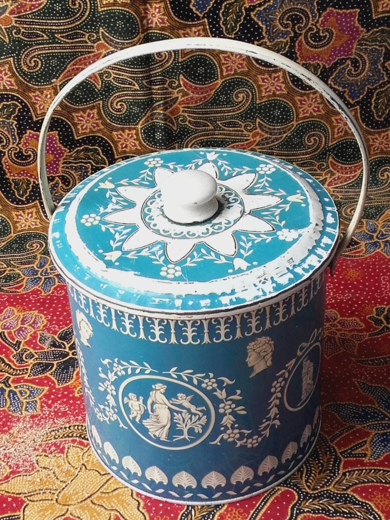 Mooi oud vintage koekjesblik uit Engeland 19,5 cm., Ophalen of Verzenden