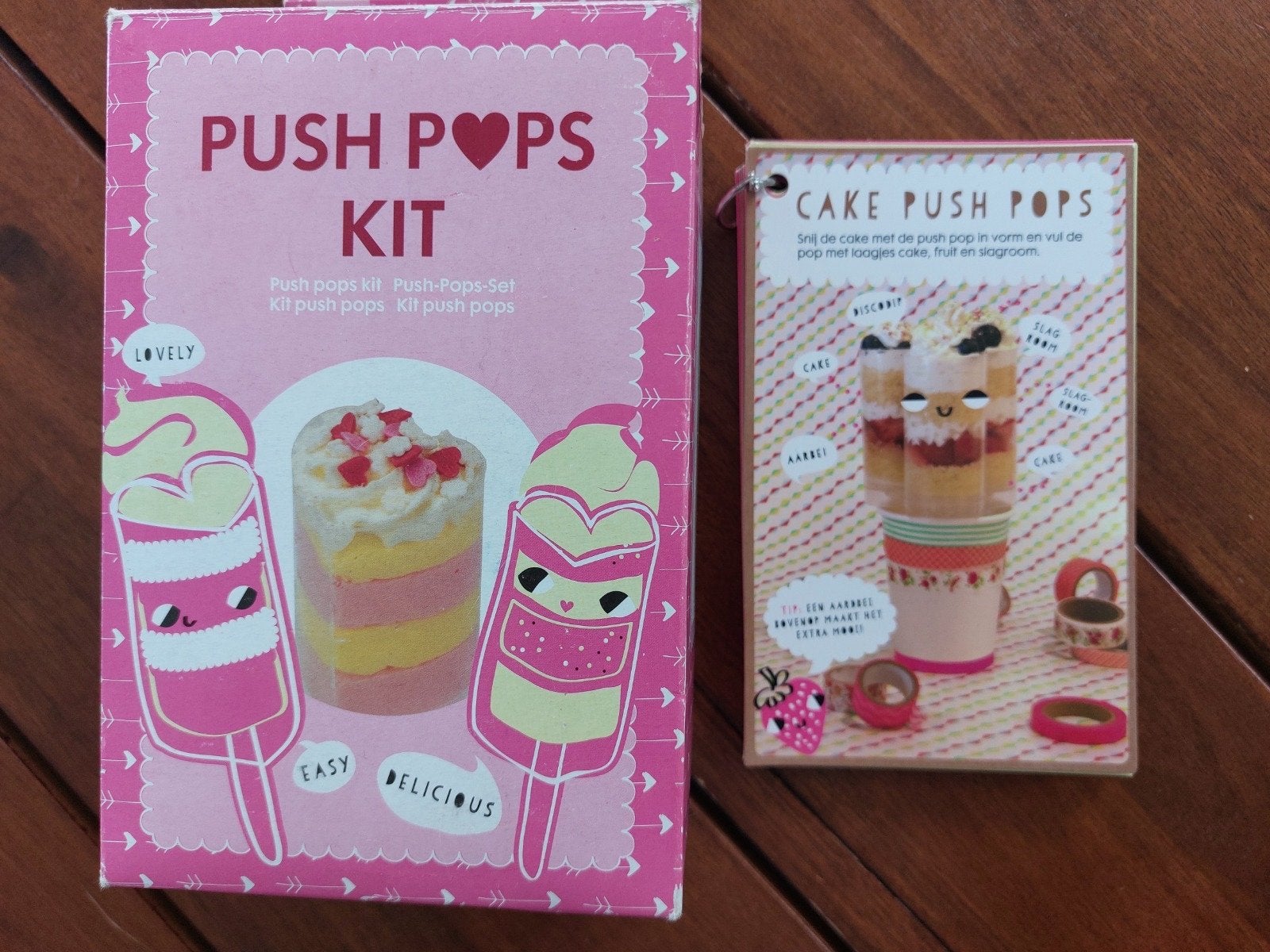 Push Pops Kit met receptenboekje en hartvormpjes, Overige thema's, Meerkleurig, Ophalen of Verzenden, Zo goed als nieuw