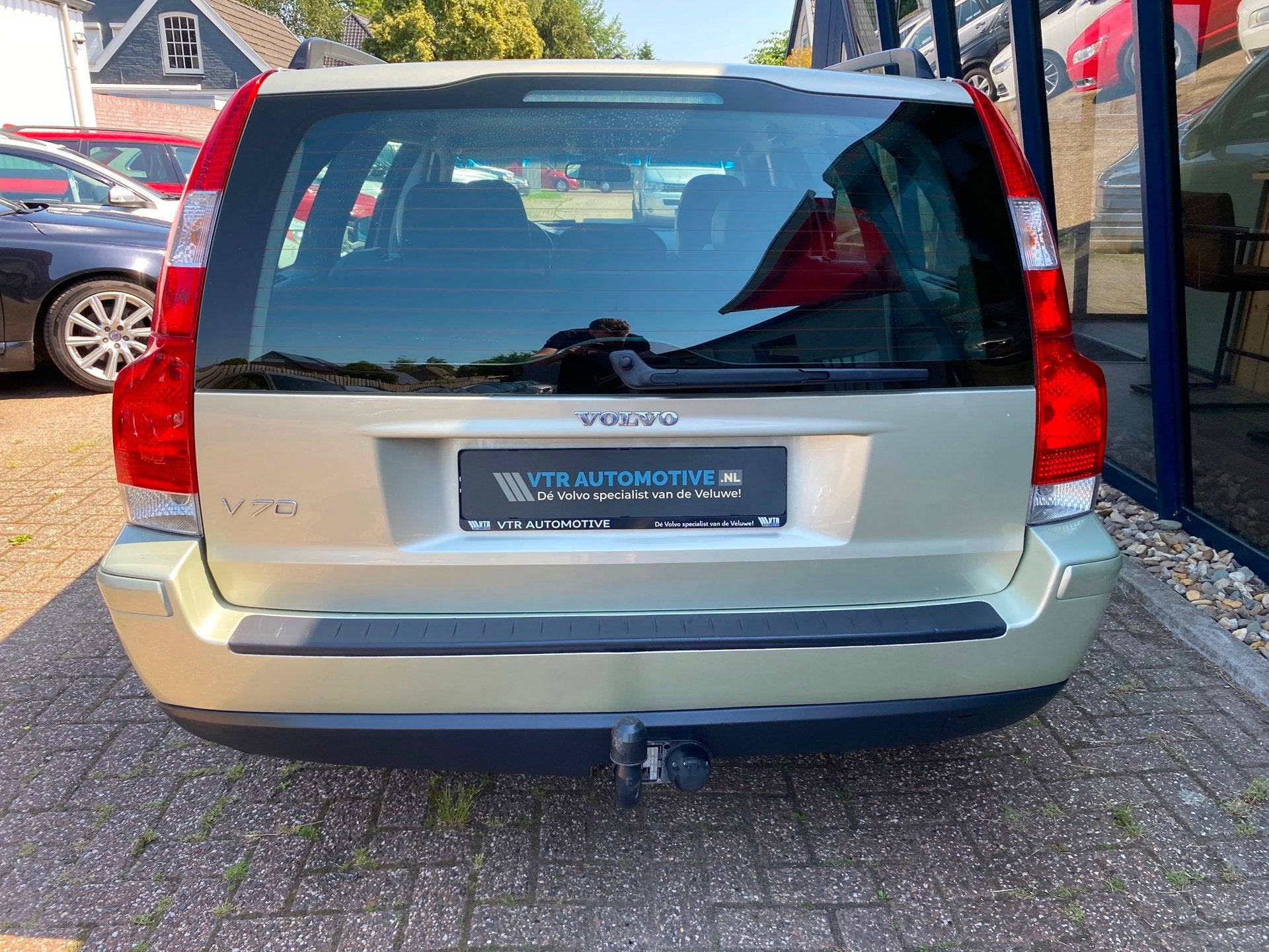 Volvo V70 2.4 Kinetic 93.442KM!, Voorwielaandrijving, Zwart, Bruin, Leder en Stof