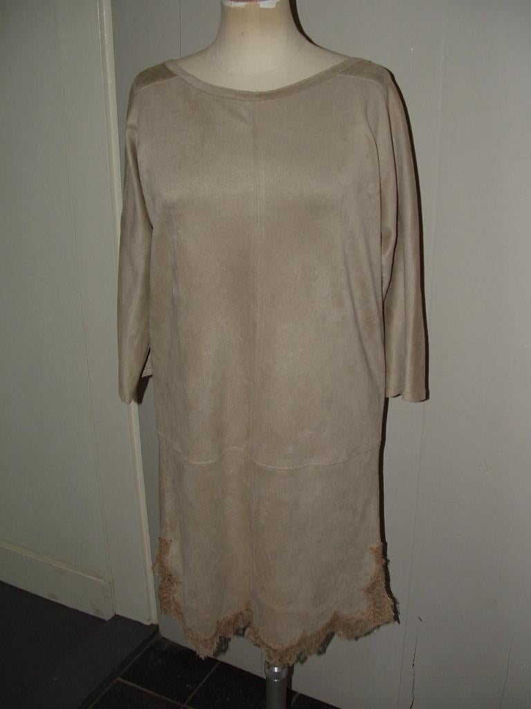Marc Cain suede look set: legging maat 2 + jurk dress mt 1, Kleding | Dames, Blouses en Tunieken, Ophalen of Verzenden, Zo goed als nieuw