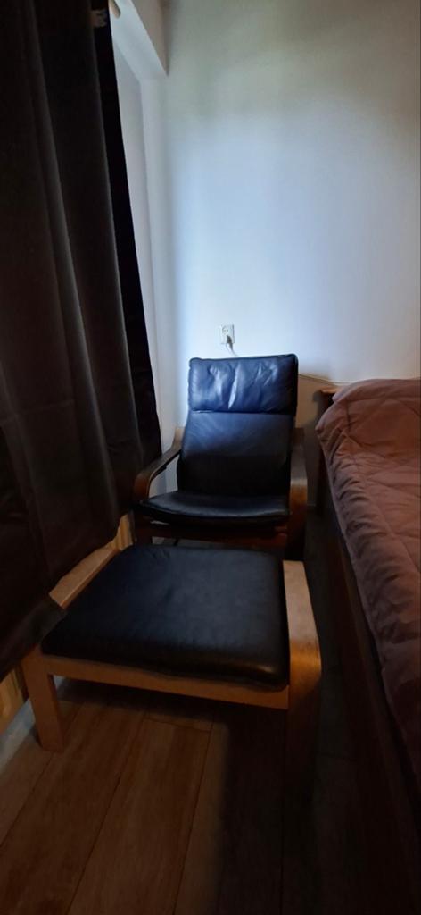 IKEA Poang met voetenbank gratis