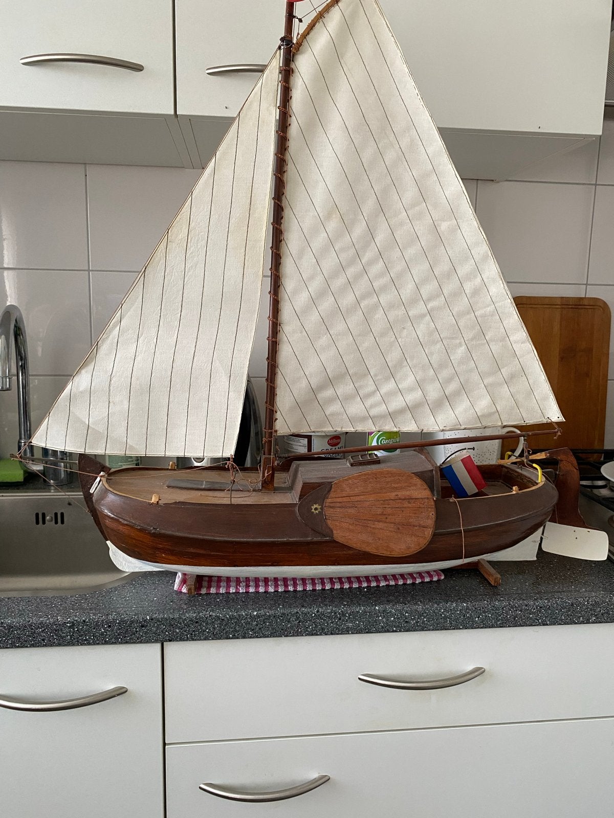 Prachtig houten scheepsmodel met zeilen - Handgemaakt, Ophalen of Verzenden, Gebruikt, Groter dan 1:32, Overige merken