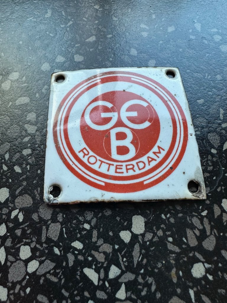 Emaille GEB Rotterdam deurpostje. 7 x 7 cm., Verzamelen, Ophalen of Verzenden, Gebruikt, Reclamebord