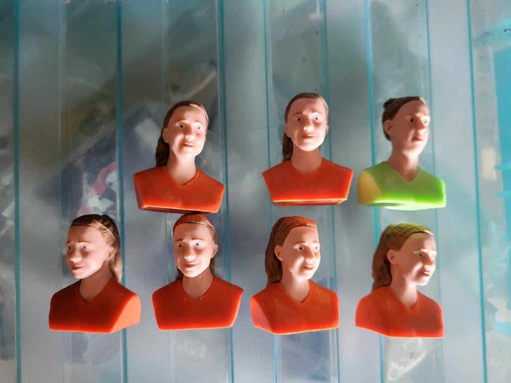 Blokker Voetbal Leeuwinnen Poppetjes, Verzamelen, Supermarktacties, Overige supermarkten, Ophalen of Verzenden