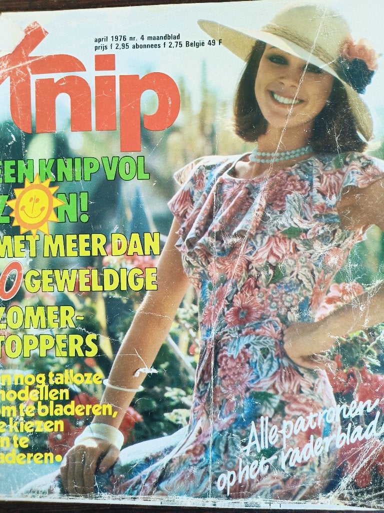 Knipmode april 1976 Vintage mode en patronen, Overige typen, Vrouw, Ophalen of Verzenden, Zo goed als nieuw