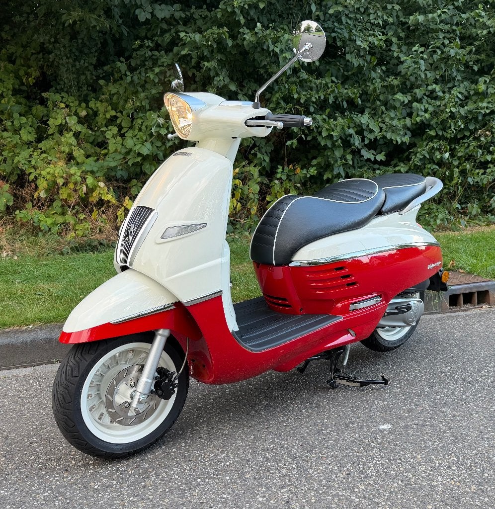 Peugeot Django 45 km E5 (2026) met 923 km op te teller., Ophalen, Overige modellen, Maximaal 45 km/u, Nieuw