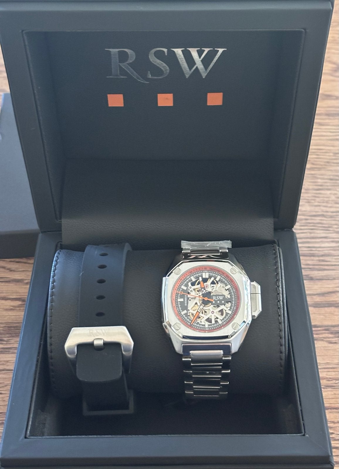 Nieuw RSW Overseas Swiss Automatic Skeleton Horloge, Overige merken, Staal, Polshorloge, Nieuw